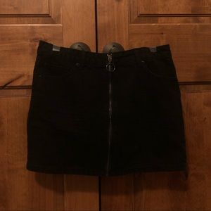 Vanilla Star Black Mini Skirt Medium